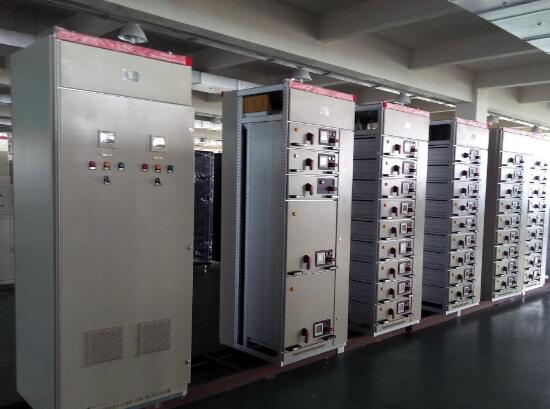 青岛PLC控制系统为机械加工厂安装配电柜
